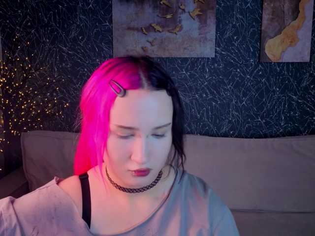 Ekimmj-age live cam on BongaCams
