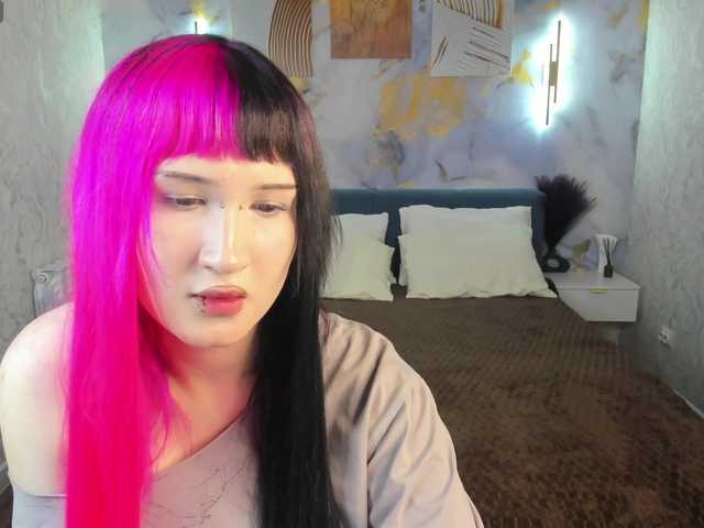 Ekimmj-age live webcam show