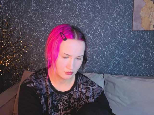 Ekimmj-age live cam on BongaCams