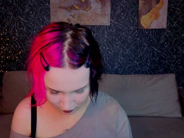 Ekimmj-age live cam on BongaCams