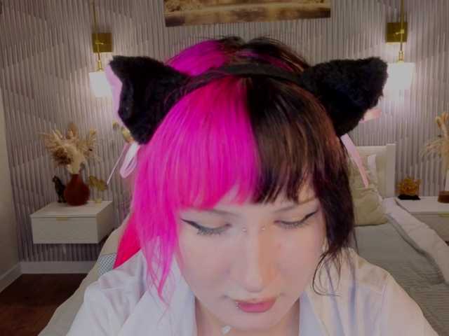 Ekimmj-age live cam on BongaCams