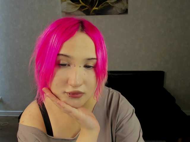 Ekimmj-age live cam on BongaCams