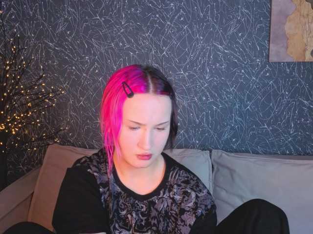 Ekimmj-age live cam on BongaCams