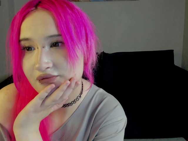 Ekimmj-age live cam on BongaCams