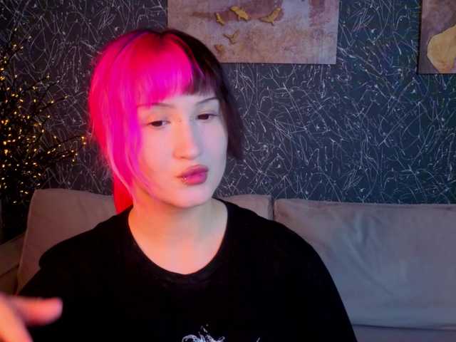 Ekimmj-age live cam on BongaCams