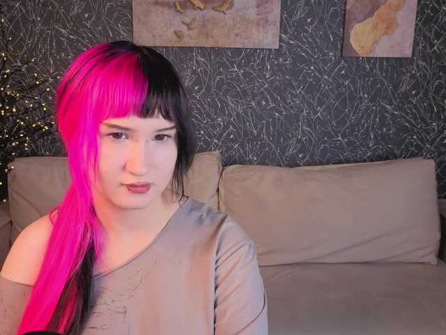 Ekimmj-age live cam on BongaCams