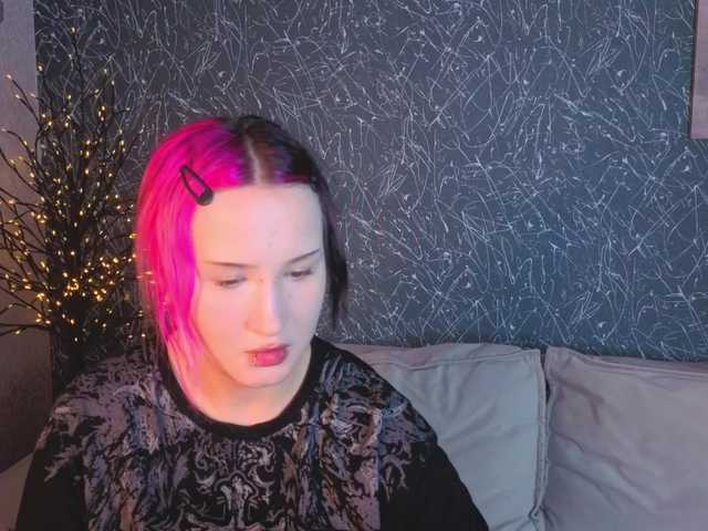 Ekimmj-age live cam on BongaCams