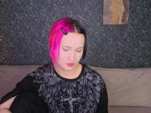 Ekimmj-age live cam on BongaCams