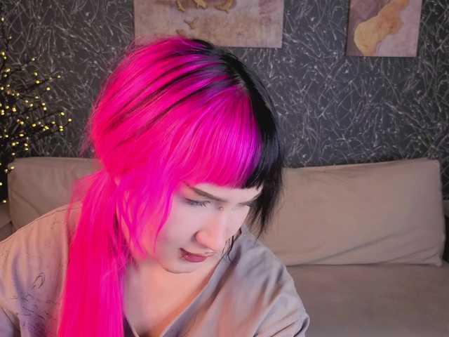 Ekimmj-age live cam on BongaCams
