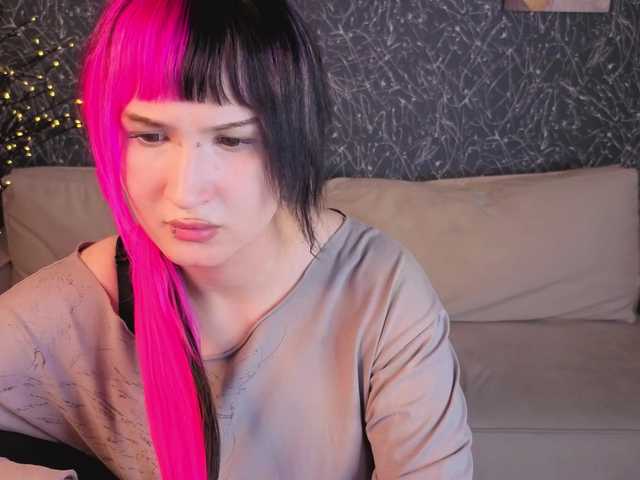 Ekimmj-age live cam on BongaCams