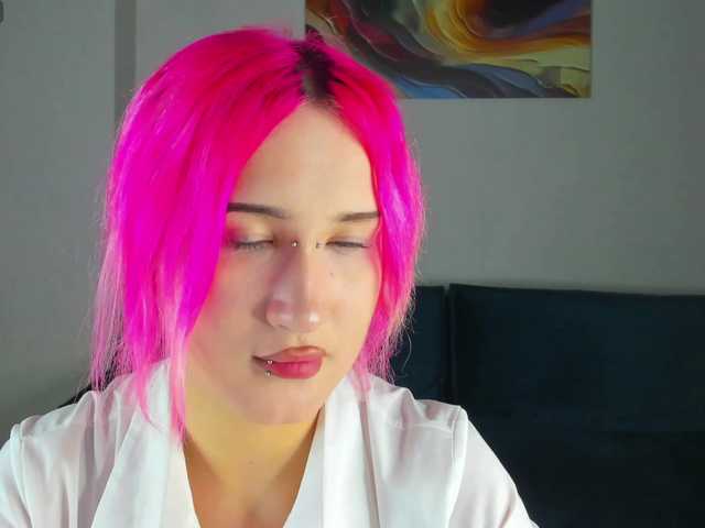 Ekimmj-age live cam on BongaCams