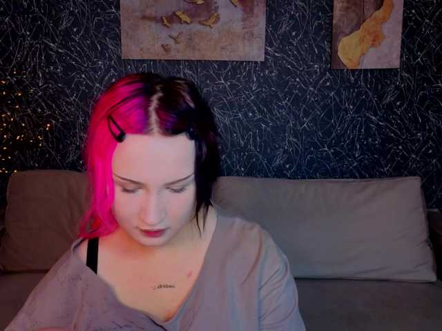 Ekimmj-age live cam on BongaCams