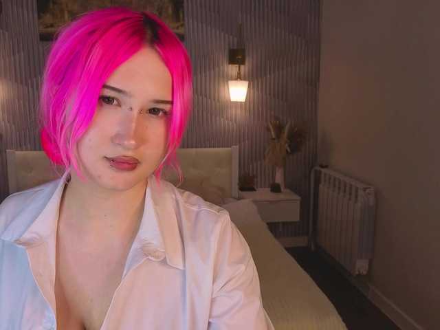 Ekimmj-age live cam on BongaCams