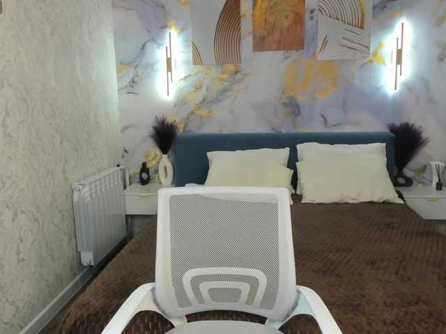 Ekimmj-age live cam on BongaCams