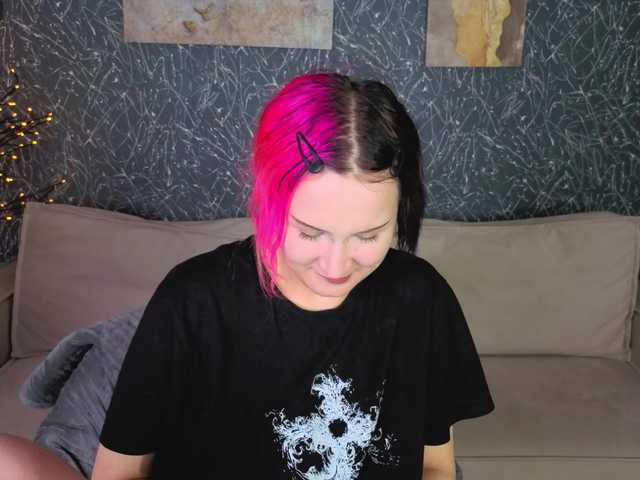Ekimmj-age live cam on BongaCams