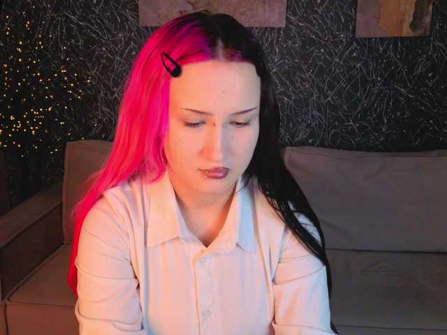 Ekimmj-age live cam on BongaCams