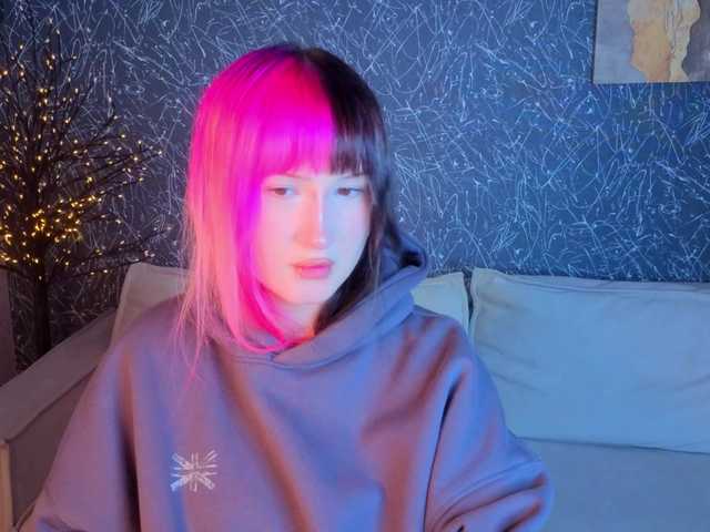 Ekimmj-age live cam on BongaCams