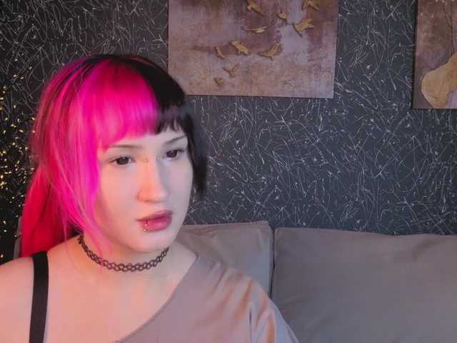 Ekimmj-age live cam on BongaCams
