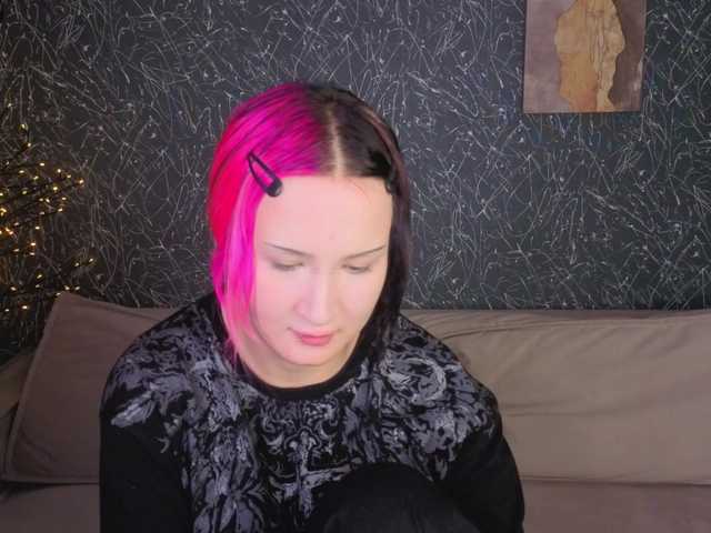 Ekimmj-age live cam on BongaCams