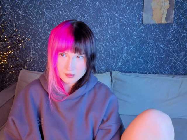 Ekimmj-age live cam on BongaCams