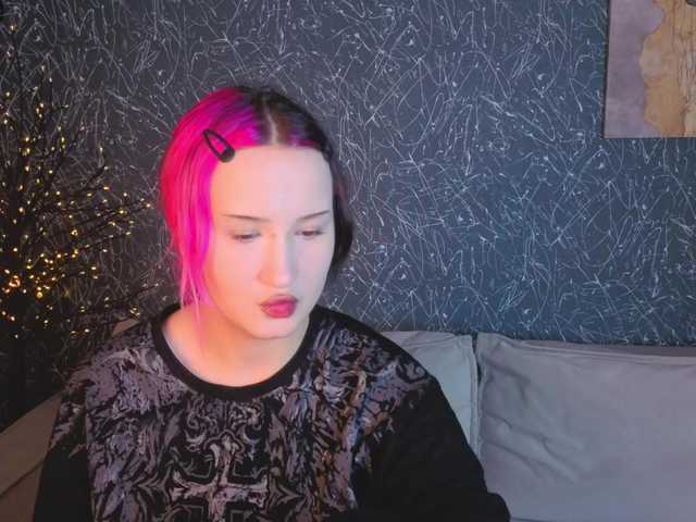 Ekimmj-age live cam on BongaCams