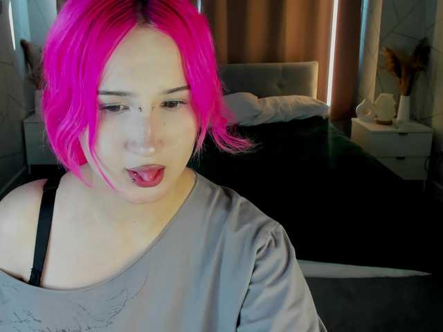 Ekimmj-age live cam on BongaCams
