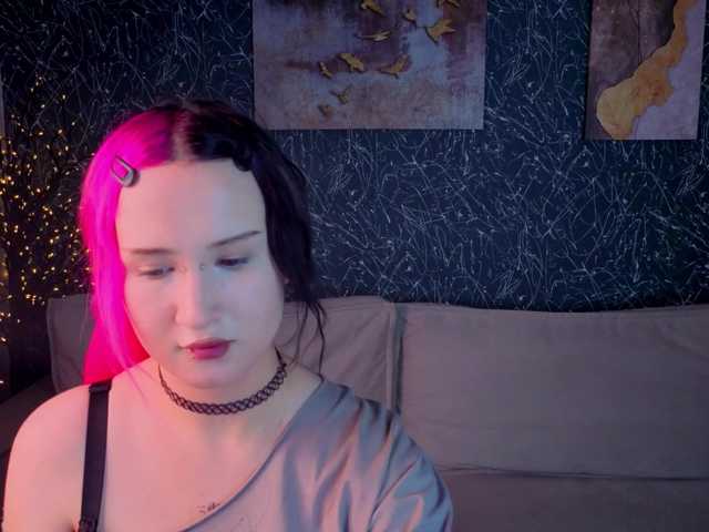 Ekimmj-age live cam on BongaCams