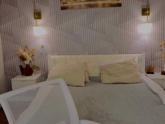 Ekimmj-age live cam on BongaCams