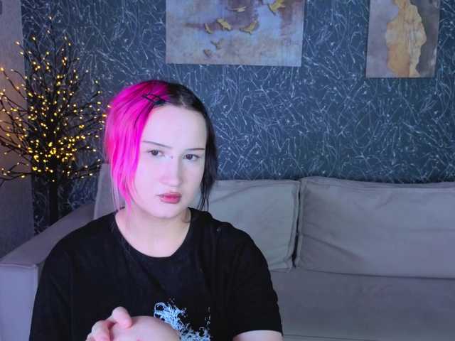 Ekimmj-age live cam on BongaCams