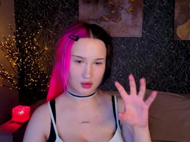 Ekimmj-age live cam on BongaCams