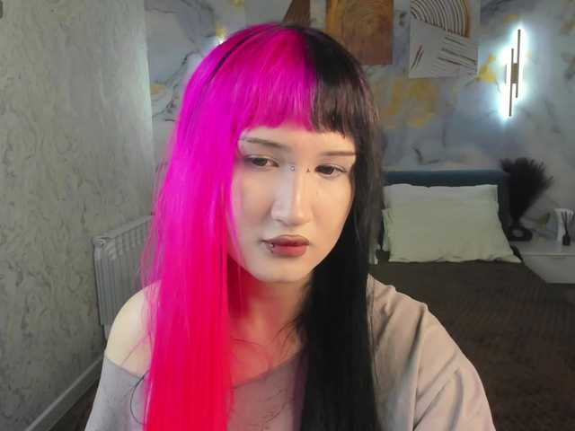 Ekimmj-age live cam on BongaCams