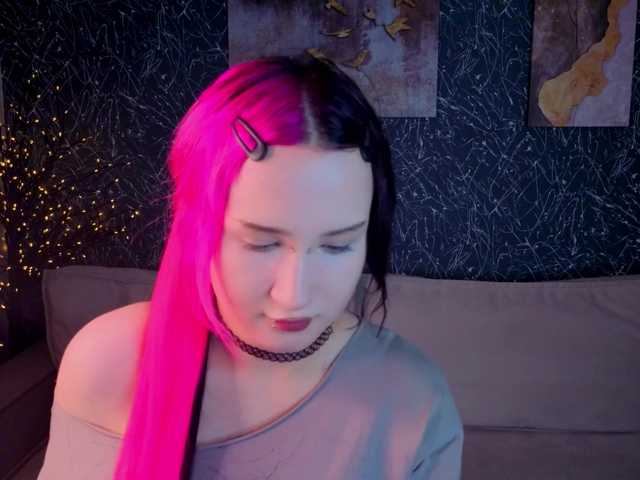 Ekimmj-age live cam on BongaCams