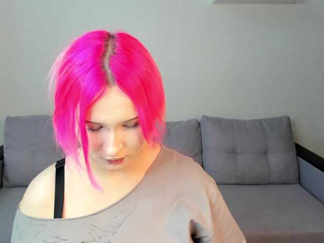 Ekimmj-age live cam on BongaCams