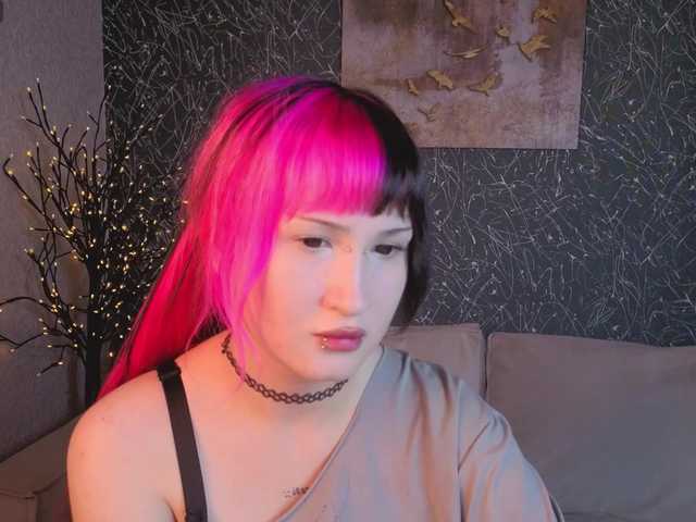 Ekimmj-age live cam on BongaCams