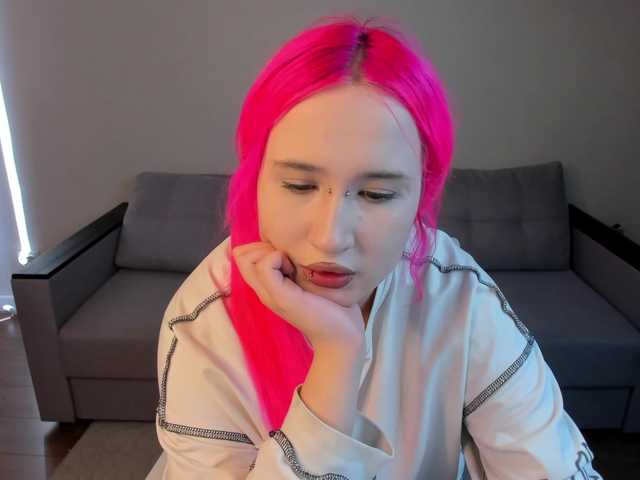 Ekimmj-age live cam on BongaCams