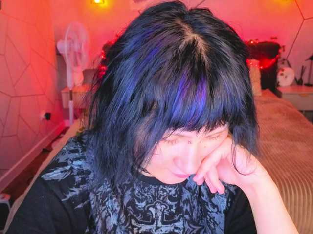Ekimmj-age live cam on BongaCams