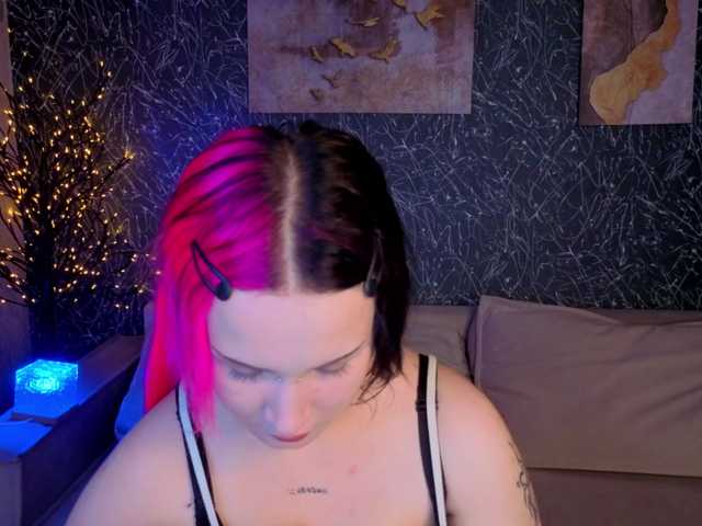Ekimmj-age live cam on BongaCams