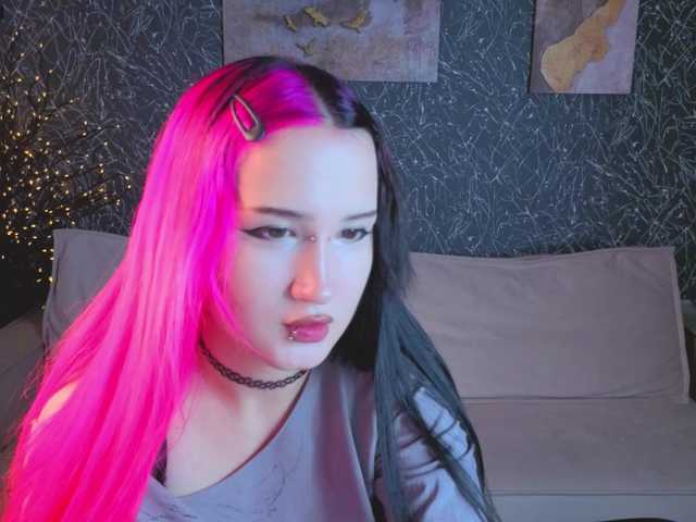 Ekimmj-age live cam on BongaCams