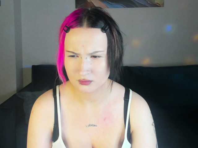 Ekimmj-age live cam on BongaCams