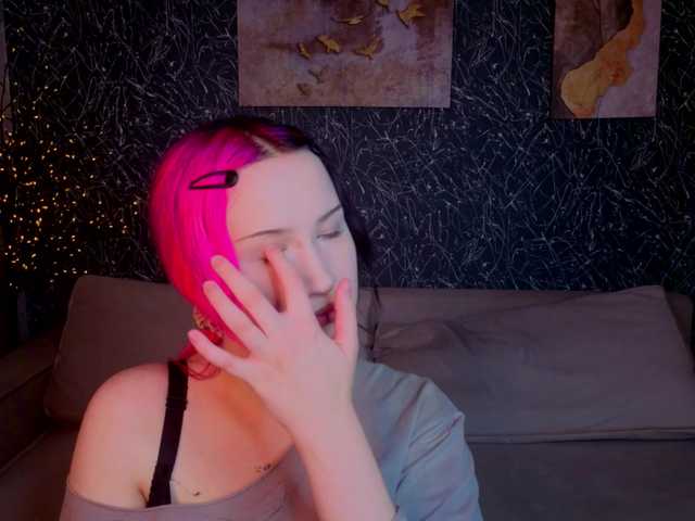 Ekimmj-age live cam on BongaCams