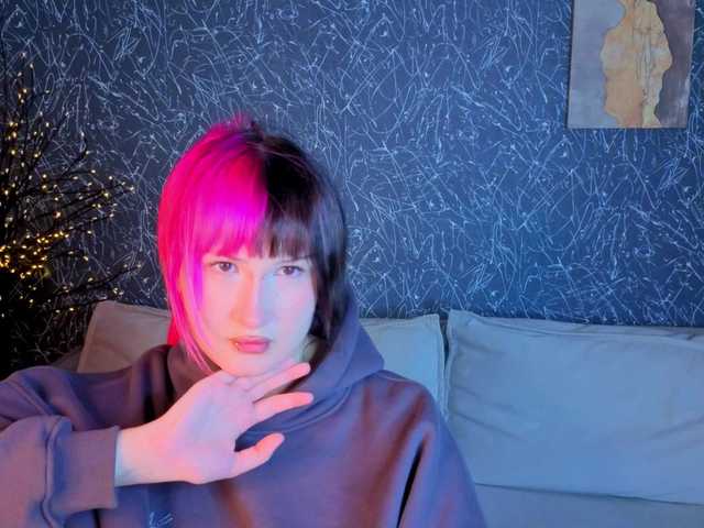 Ekimmj-age live cam on BongaCams