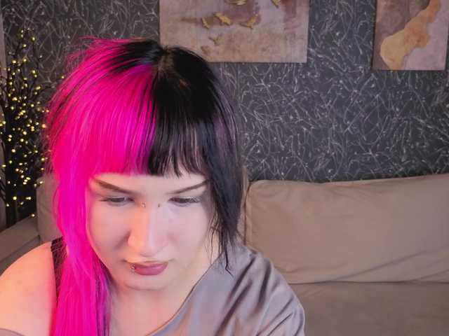 Ekimmj-age live cam on BongaCams
