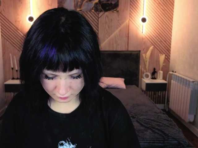 Ekimmj-age live cam on BongaCams
