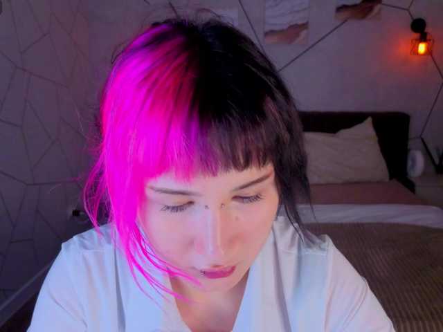 Ekimmj-age live cam on BongaCams
