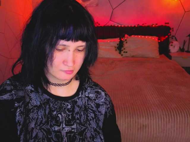 Ekimmj-age live cam on BongaCams
