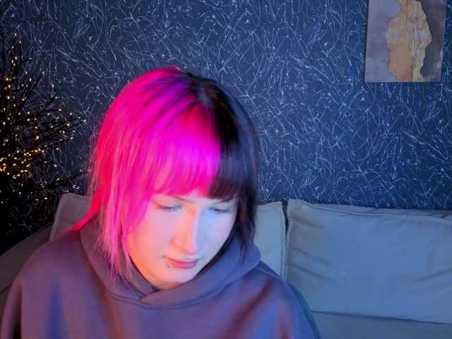 Ekimmj-age live cam on BongaCams