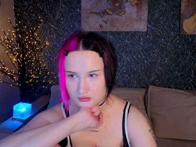 Ekimmj-age live cam on BongaCams