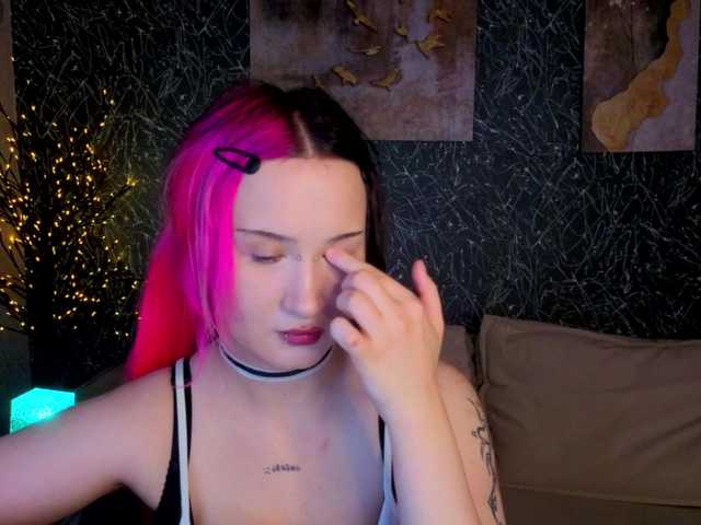 Ekimmj-age live cam on BongaCams