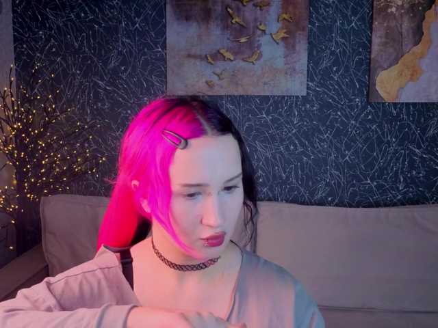 Ekimmj-age live cam on BongaCams
