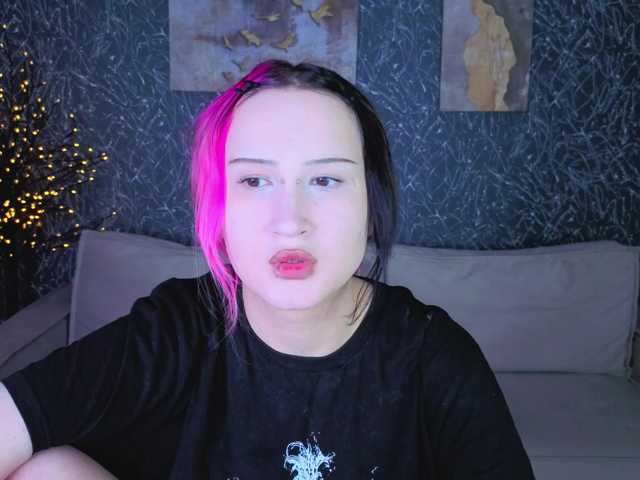 Ekimmj-age live cam on BongaCams
